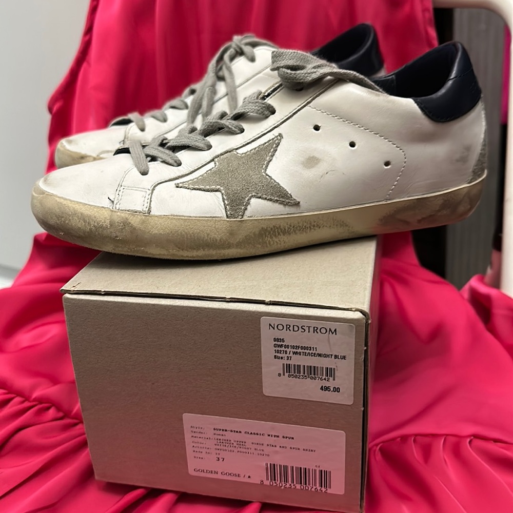 Golden Goose Super Star Classic. Size 37
